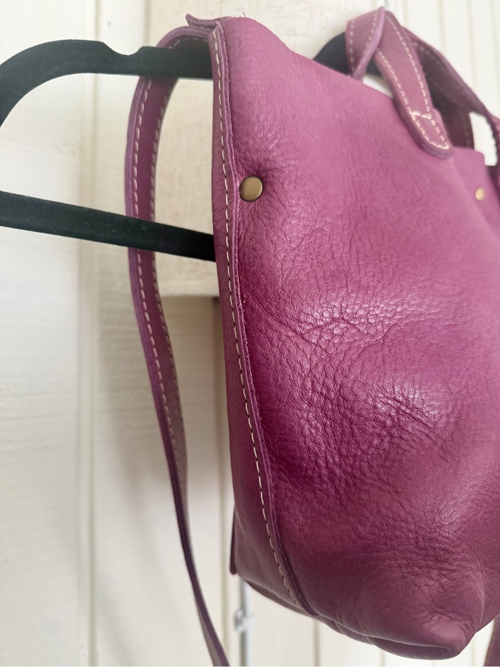 NWT Portland Leather Goods Crossbody Snap Tote - Vibrant Berry Pink Magenta - Picture 7 of 11